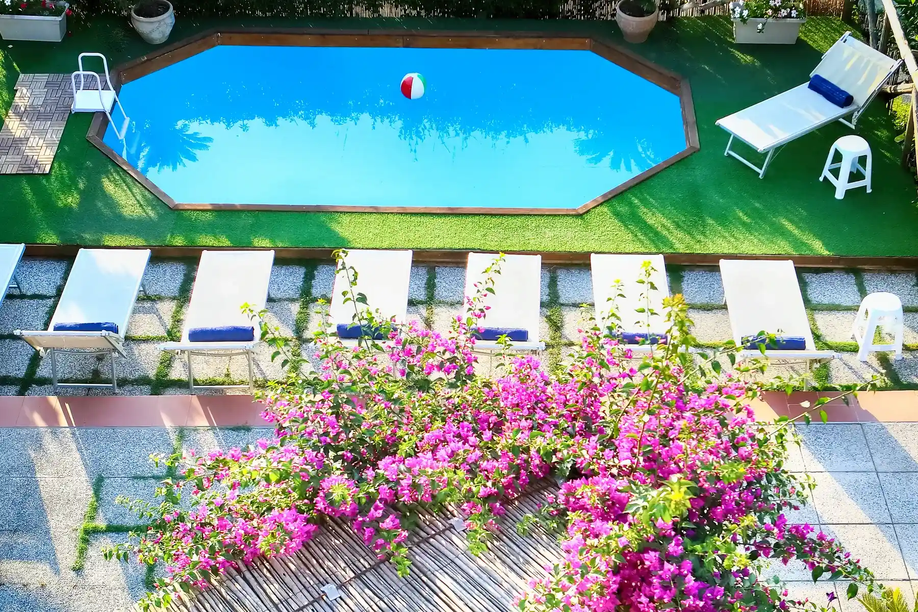 Pool2